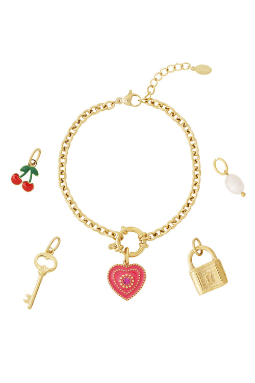 Charming 14K Gold Plated Heart Charm Bracelet