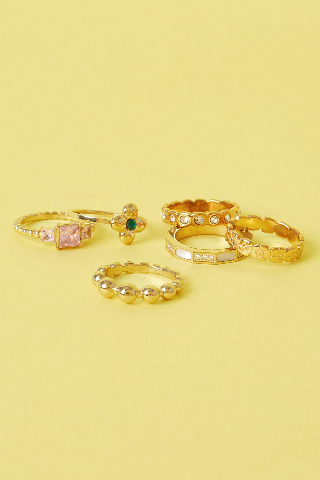 Elegant Gold Color Minimalist Ring for Daily Wear