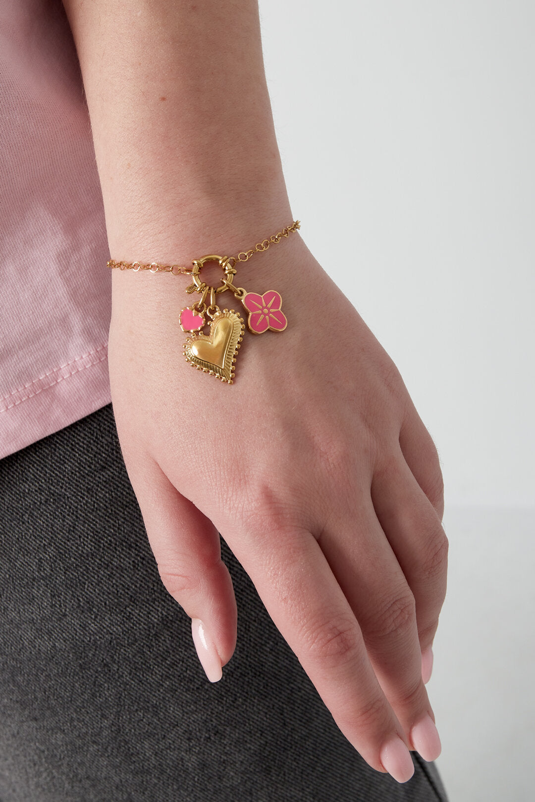 Elegant 14K Gold Plated Heart Charm Bracelet for Women